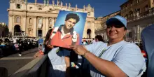 Acutis e Frassati sono santi. Papa Leone XVI ai giovani: «Non sciupate questa vita»