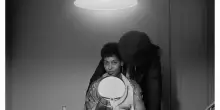 Carrie Mae Weems fotografa la storia, anche nella sua cucina