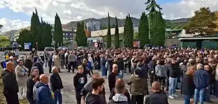 Mille a Predappio per il ricordo della marcia su Roma, tornano i saluti romani