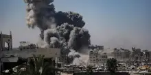 Gaza, Hamas porta gli ostaggi in superficie. Altri 17 palestinesi uccisi, tra cui 3 bambini. Proseguono le evacuazioni