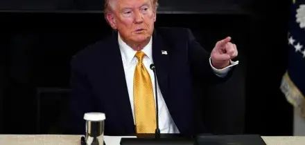 Tra terre rare, soia e dazi: braccio di ferro Trump-Xi
