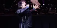 Canta che la crisi non c’è più. La propaganda rock di Milei