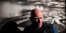 Colonialismo e crisi climatica: addio a Salgado, il fotografo della verità