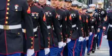 Il Pentagono licenza mille soldati transgender. «Non sono conformi allo stile di vita di un militare»