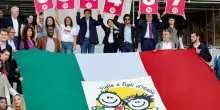 Referendum cittadinanza: 5 anni anziché 10 per poterla richiedere. Cosa c’è da sapere