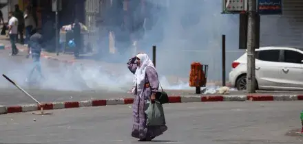 Uno strumento d’oppressione: così essere soli è un tema politico