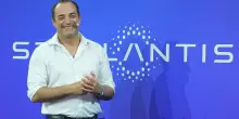 I ritardi di Stellantis. Filosa punta tutto sulla fine del green deal