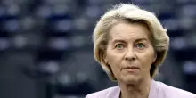 Von der Leyen supererà dazi e censura, ma l’Ue ne esce più ammaccata di prima