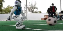 Il calcio tra robot è lo sport del futuro: non ci sostituirà, ma ci migliorerà la vita