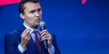 L’attivista conservatore Charlie Kirk ucciso durante un incontro nel campus