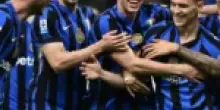 L’Inter risponde al Napoli, batte il Verona e torna a -3