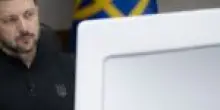 Telefonata Zelensky-Leone XIV, il presidente ucraino invita il Papa a Kiev
