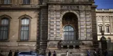 Louvre, il giallo sugli arresti e l'ipotesi choc sui complici