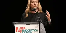 Silvia Salis chi? Rivolta nel Pd, tutto per questa foto...