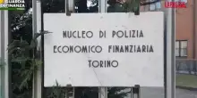 Torino, Gdf sequestra 5,5 milioni di accessori moto e auto contraffatti