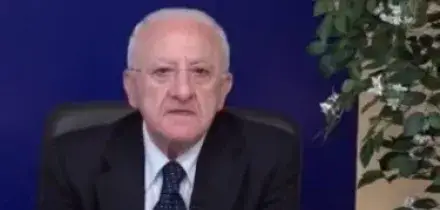De Luca spiazza Fico e Pd: in diretta la lista 'A testa alta' col suo nome