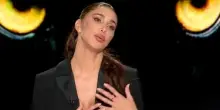Belve, Belen proibita: "Io lesbica?", Fagnani di sasso