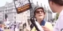Al corteo pro-migranti: la domanda che imbarazza tutti