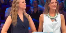 Affari Tuoi, "le parrucchiere erano in sciopero?": attacco-choc a Ilaria