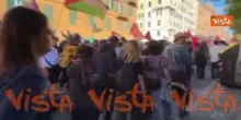 "Palestina libera", il coro dei manifestanti al corteo pro Gaza a Roma