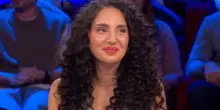 Affari Tuoi, ormone impazzito e sospetto su Beatrice: "Lei è bellissima, ma..."