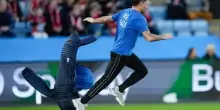 Norvegia-Israele, pro-Pal invade il campo: la partita si ferma