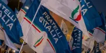 FdI, spray urticante alla cena elettorale: panico e accuse di sabotaggio