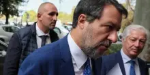 Matteo Salvini contro i banchieri: "Sono irritanti, il contributo sarà più alto»