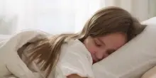 Disturbi nel sonno nei bambini, i consigli per guidarli nel riposo