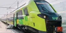 Arriva sui binari il Regionale di Fs che va a 200 km/h