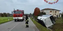 Treviso, auto contro il bus degli studenti: un morto, diversi feriti