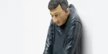 Maurizio Cattelan, che furbo! Caccia al tesoro con le sue statuine