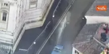 Scontri al corteo pro Gaza a Roma, gli idranti della Polizia in azione a Santa Maria Maggiore