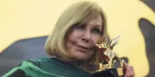 SUL LIDO ARRIVA KIM NOVAK PER RITIRARE IL LEONE D'ORO