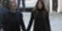 Sarkozy verso il carcere mano nella mano con Carla Bruni