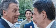 Conte e Renzi, l'incontro ravvicinato e un gesto clamoroso
