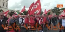 "Democrazia al lavoro", la manifestazione della Cgil a Roma, la partenza del corteo