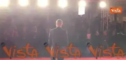 L'attore Stefano Accorsi sul red carpet della Festa del Cinema di Roma