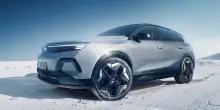 Opel Grandland elettrica a trazione integrale, potenza e sicurezza