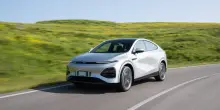 XPENG G6 arriva in Italia, il SUV elettrico che ridefinisce il segmento D