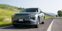 Xpeng G9, prova su strada del Suv elettrico cinese
