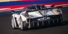 Formidabile Pagani, 20 anni di hypercar da pista alla Monterey Car Week