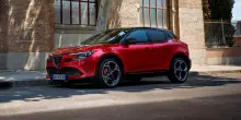 Alfa Romeo Junior 2026, novità e prezzo