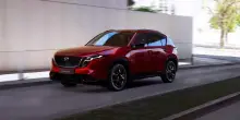 Mazda CX-5 2025, ecco i prezzi e le versioni per l’Italia