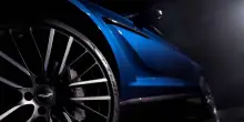 Aston Martin adotta la esclusiva tecnologia Pirelli Cyber Tyre