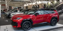 Toyota RAV4, il bestseller mondiale in anteprima a Auto e Moto d’Epoca a Bologna