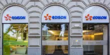 Edison, ricavi a 5,5 miliardi, ma utile dimezzato. La vendita dello storage fa bene alla posizione finanziaria