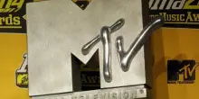 Mtv chiude i canali nel Regno Unito: “Ora i giovani seguono la musica su Spotify, Youtube e TikTok”