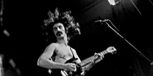 Frank Zappa aveva previsto il mondo di oggi e se lo spiegava così: siamo scemi