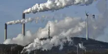 Le emissioni di 180 produttori di combustibili fossili collegate per la prima volta a oltre 200 ondate di calore fatali
